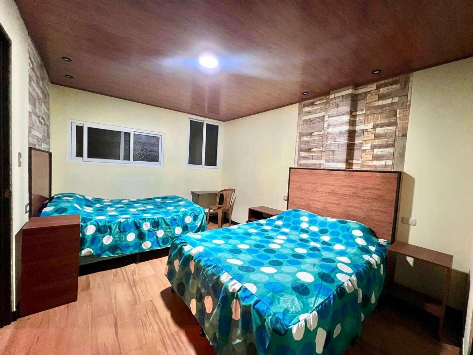 C&M Exclusive Private Rooms Quetzaltenango Exterior foto